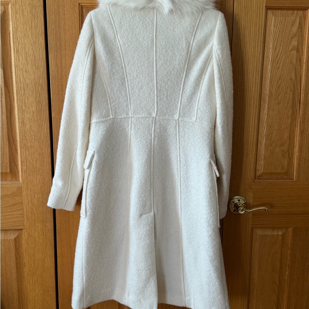 Guess White Double-Breasted Pea Coat with Faux Fur Collar - Picture 8 of 8